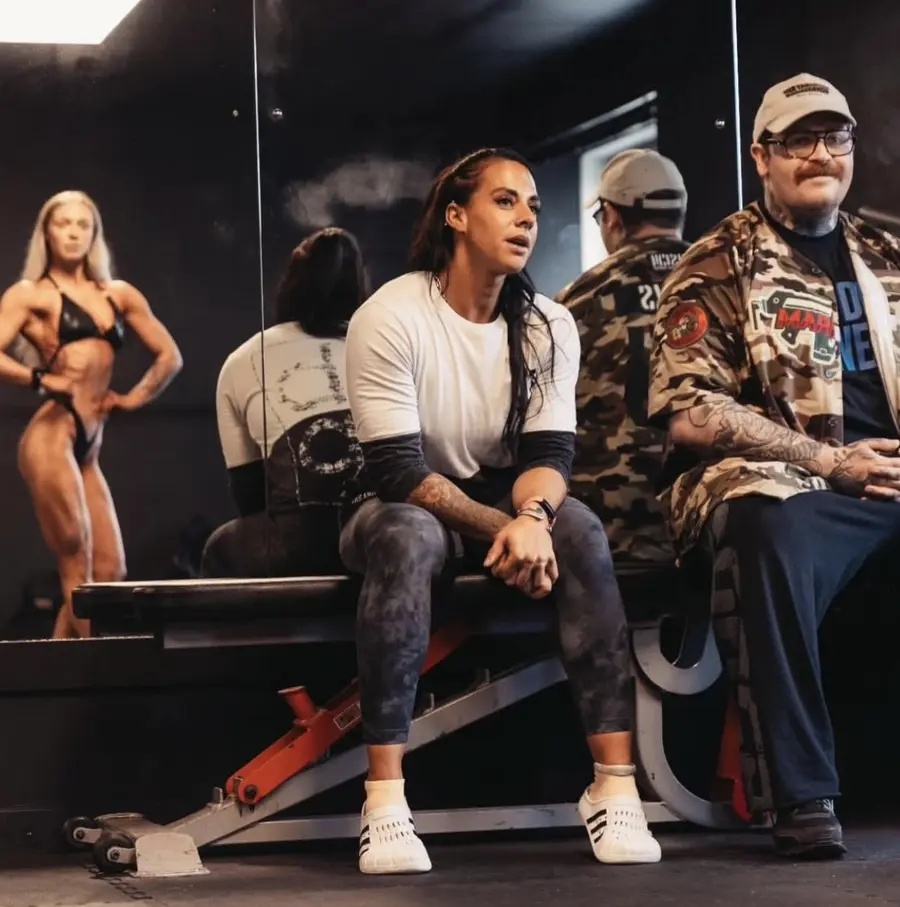 Danielle Askari coaching in bodybuilding